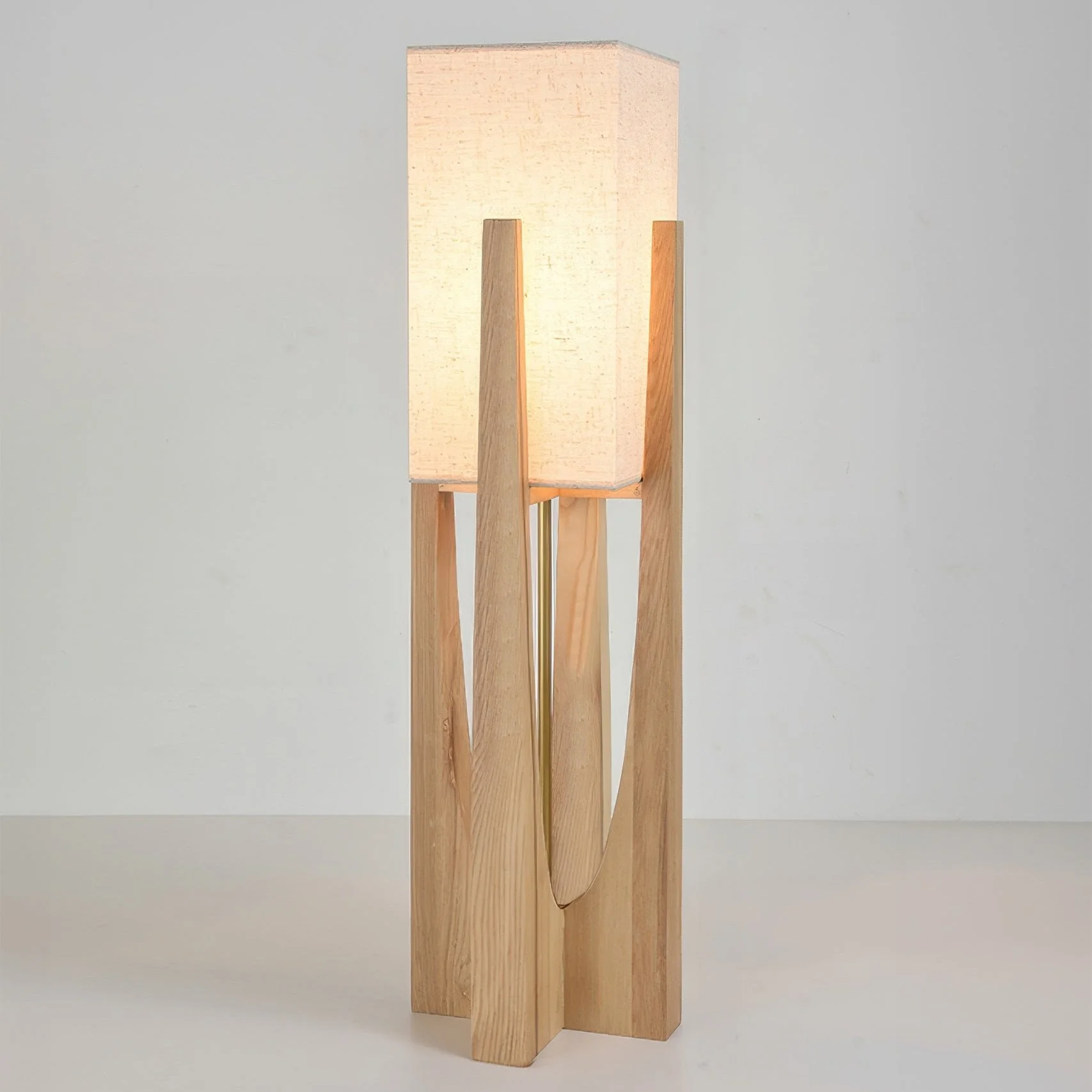 Ribe Floor Lamp – Scandinavian Minimalist Design – Bild 3